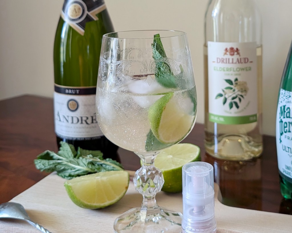 Signature Edith Élan cocktail - The Sparkling Spritz